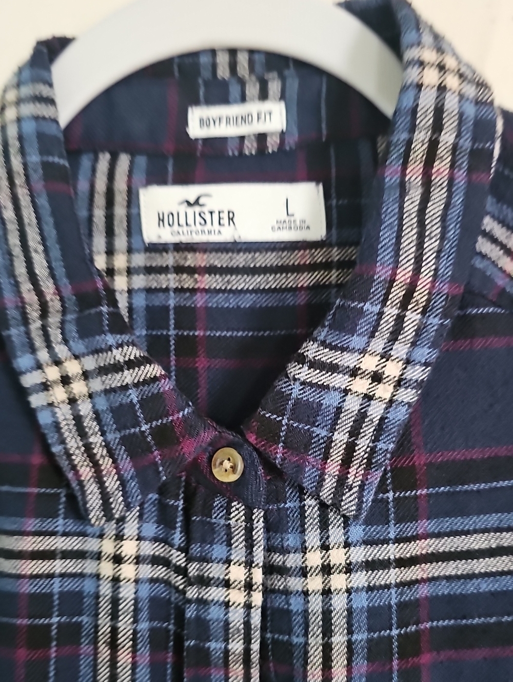 Hollister Womens Navy Plaid Button-Up Shirt - Picture 2 of 5